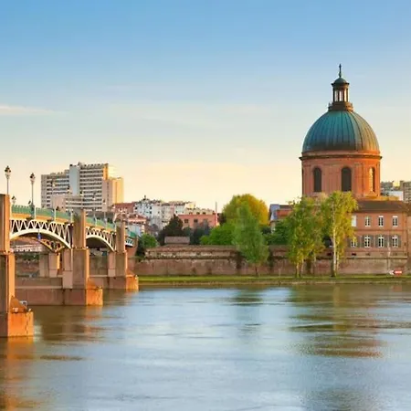 T2 - Ponts Jumeaux - Parking - Balcon - Metro Apartment Toulouse
